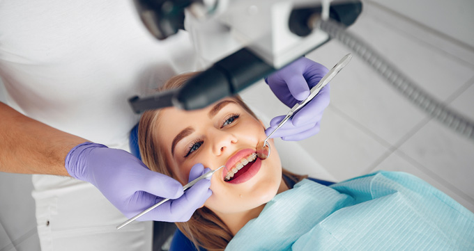 بهترین دکتر دندانپزشک در مشهد چه خدماتی ارائه می دهد؟