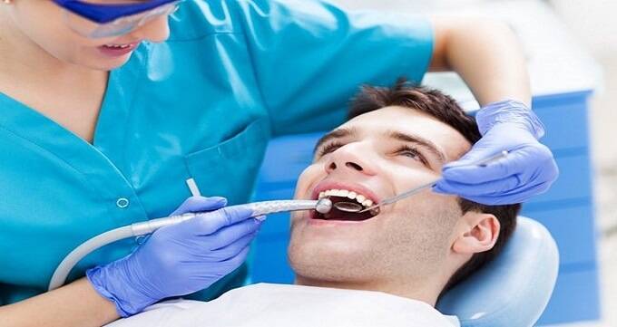 بهترین دندانپزشک در ستارخان کیست؟